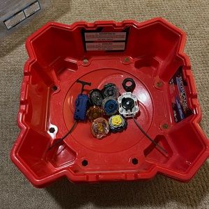 BeyBlade Stadium, BayBlades and rippers